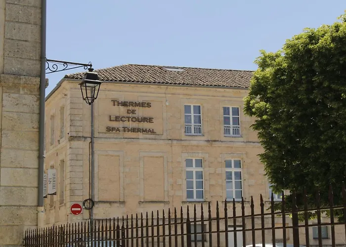 College Des Doctrinaires